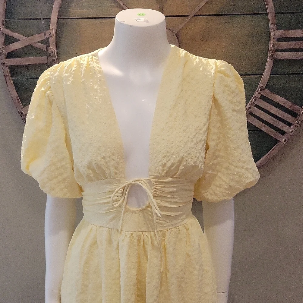 Abercrombie & Fitch Tie Front Puff Sleeve Textured Maxi Dress